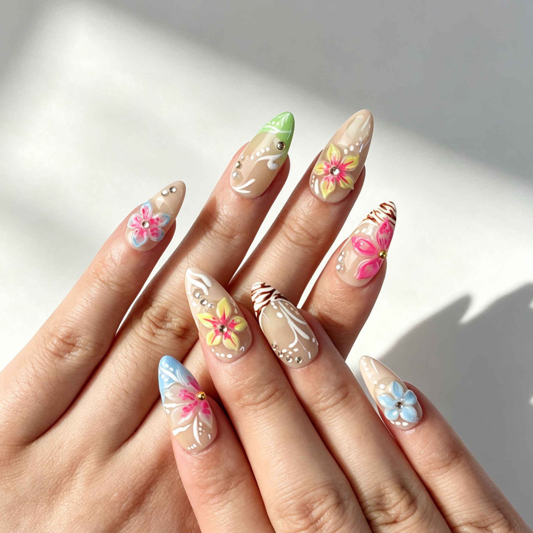 Handmade Tropical Flower Press On Nails, Medium Almond Nude Beach Plumeria Nails on Hand, Summer Starfish Rhinestone Fake Nail Tips