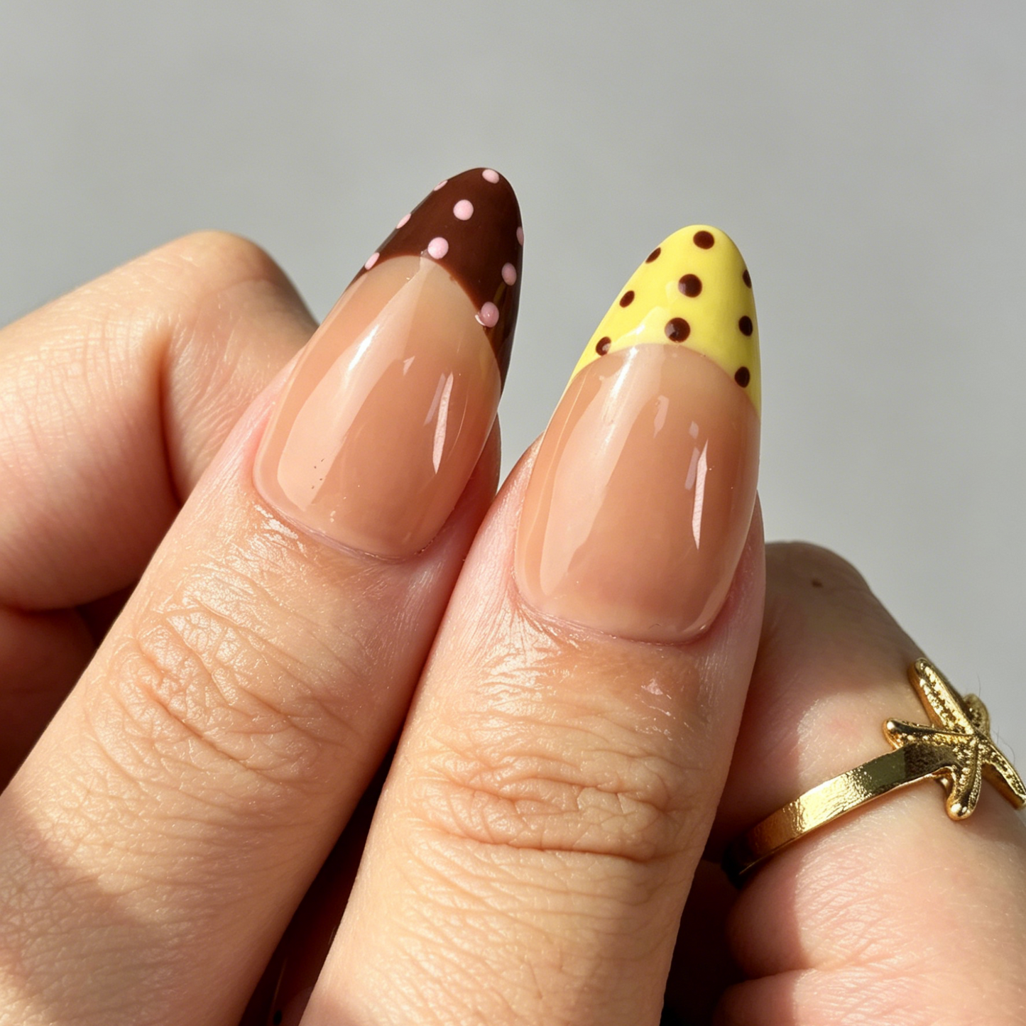 Cute Polka Dot Floral Press On Nails, Medium Almond Nude Fake Nails