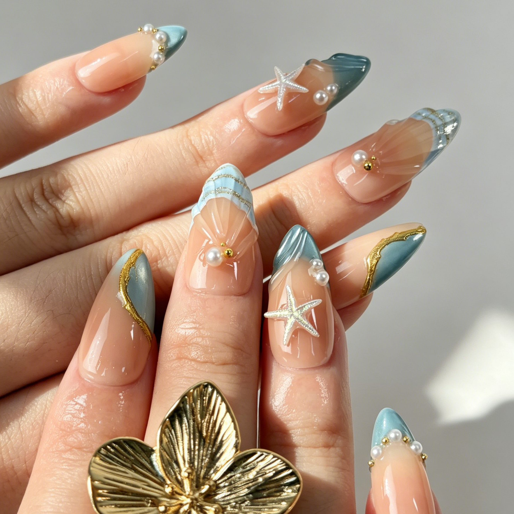 Glossy Medium Almond Summer Seaside False Nails Seashell Starfish Pearl Ornaments