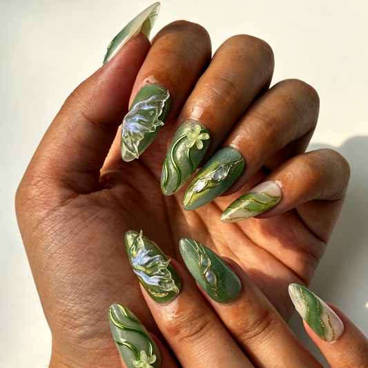 Jade Vein mint green cat eye press‑on nails on hand, luxury spring manicure
