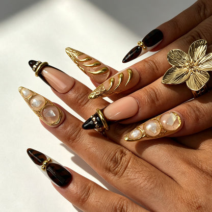 Vintage luxury burgundy ombre stiletto press‑on nails party manicure