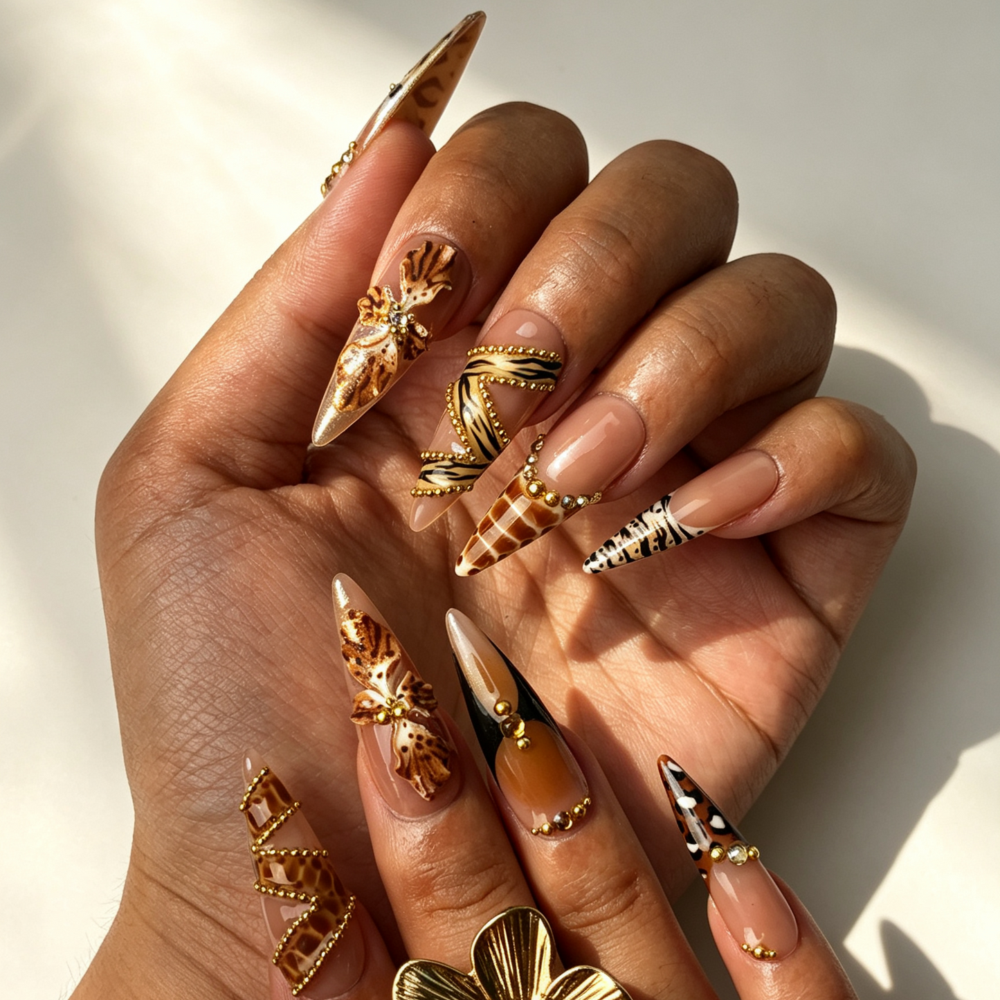 Chic wild animal print Wild Leopard press on nails dating gathering manicure