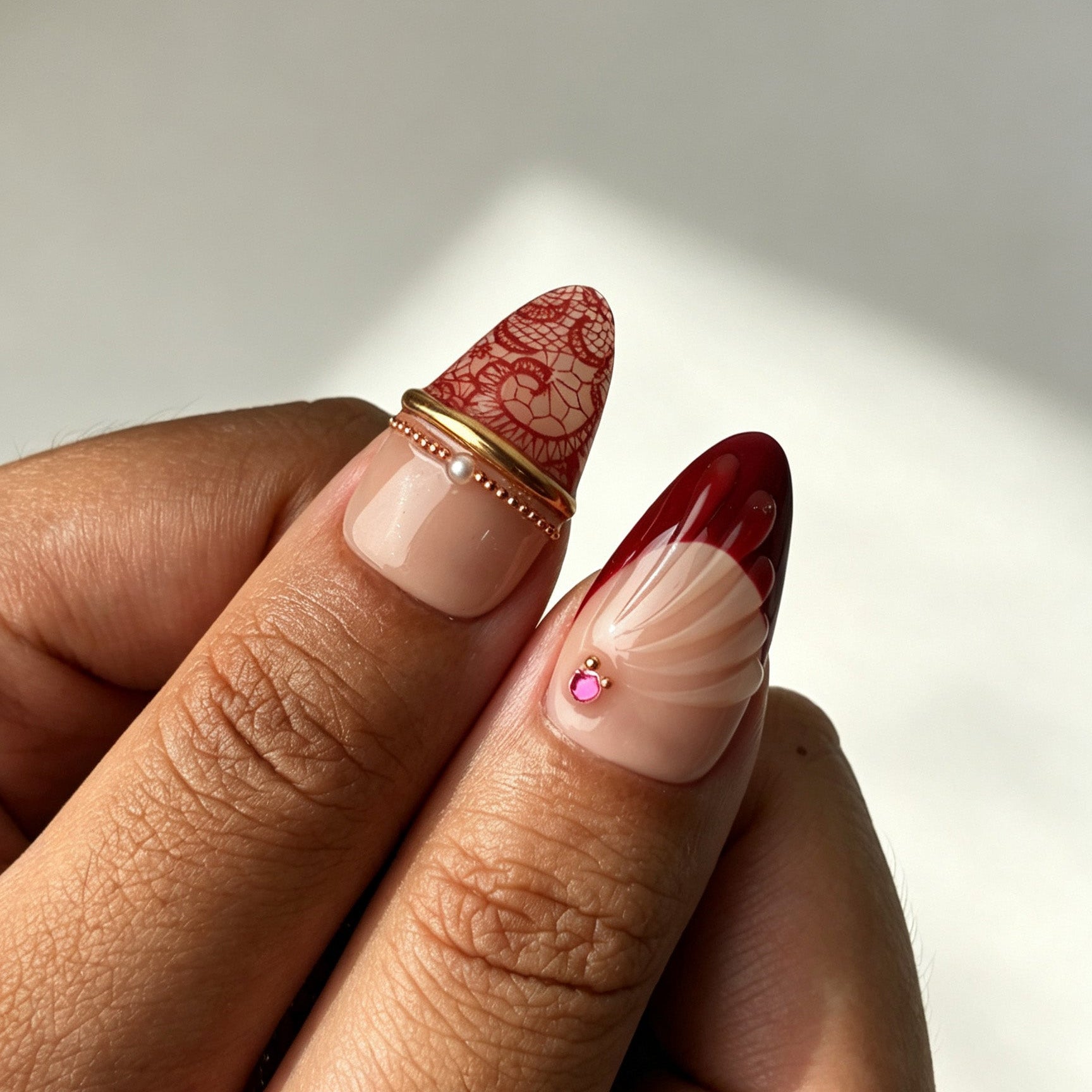 Romantic Crimson Petal press on nails casual daily outfit manicure
